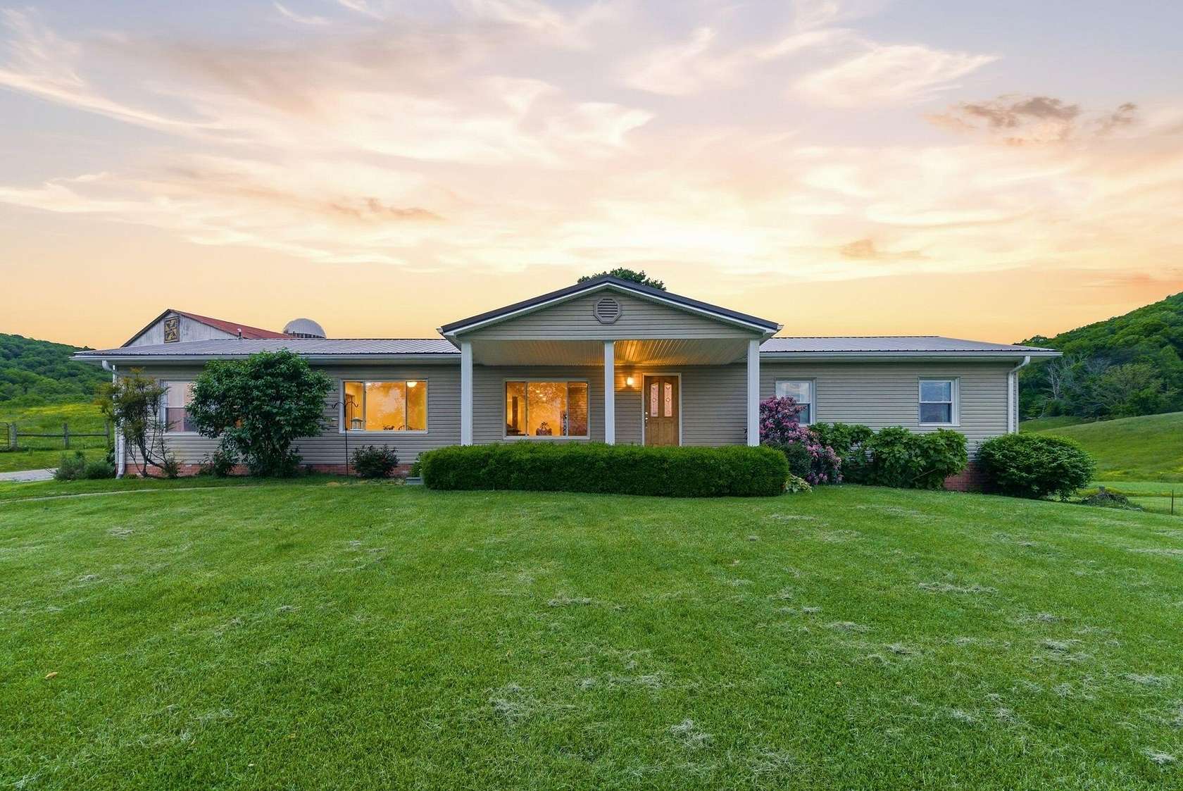 182 Acres of Land with Home for Sale in Hillsboro, Kentucky