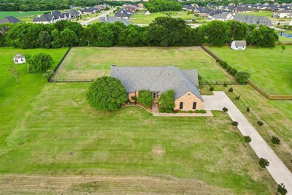 1.89 Acres of Land with Home for Sale in Parker, Texas