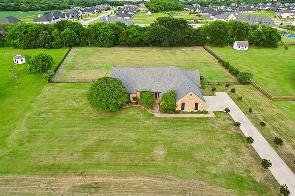 1.89 Acres of Land with Home for Sale in Parker, Texas