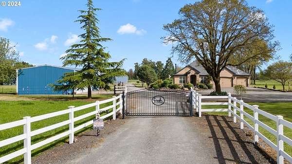 19 Acres of Land with Home for Sale in Canby, Oregon