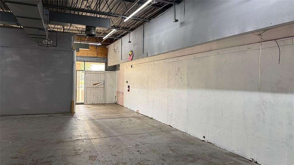 4.32 Acres of Commercial Land for Lease in Dallas, Texas