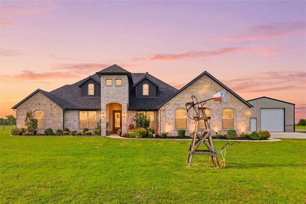 2 Acres of Land with Home for Sale in Savoy, Texas