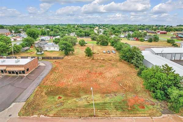 1.72 Acres of Mixed-Use Land for Sale in Elk City, Oklahoma