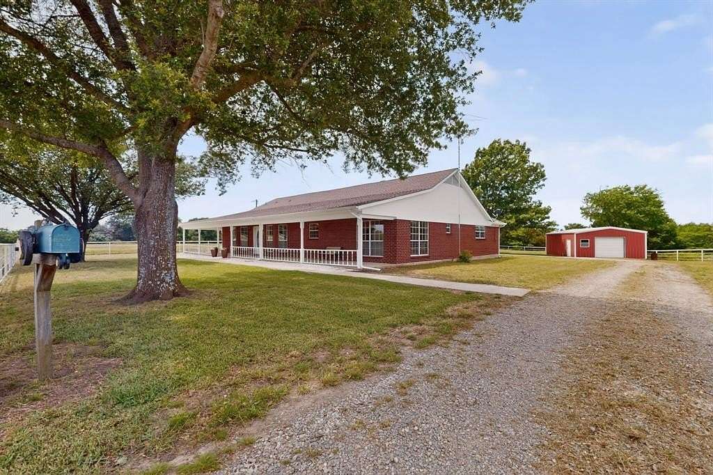 30.3 Acres of Land with Home for Sale in Greenville, Texas