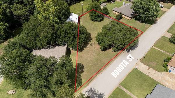 0.32 Acres of Residential Land for Sale in Athens, Texas