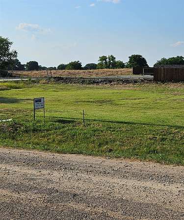 0.38 Acres of Mixed-Use Land for Sale in Gunter, Texas