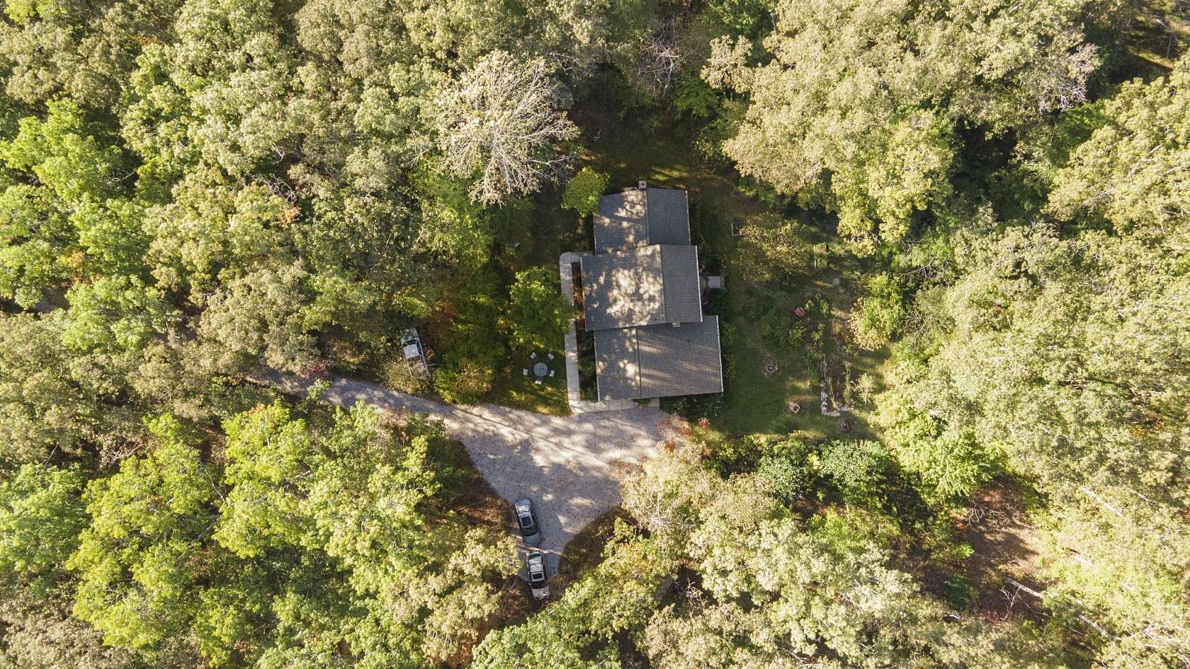 9.5 Acres of Land with Home for Sale in Manchester, Tennessee
