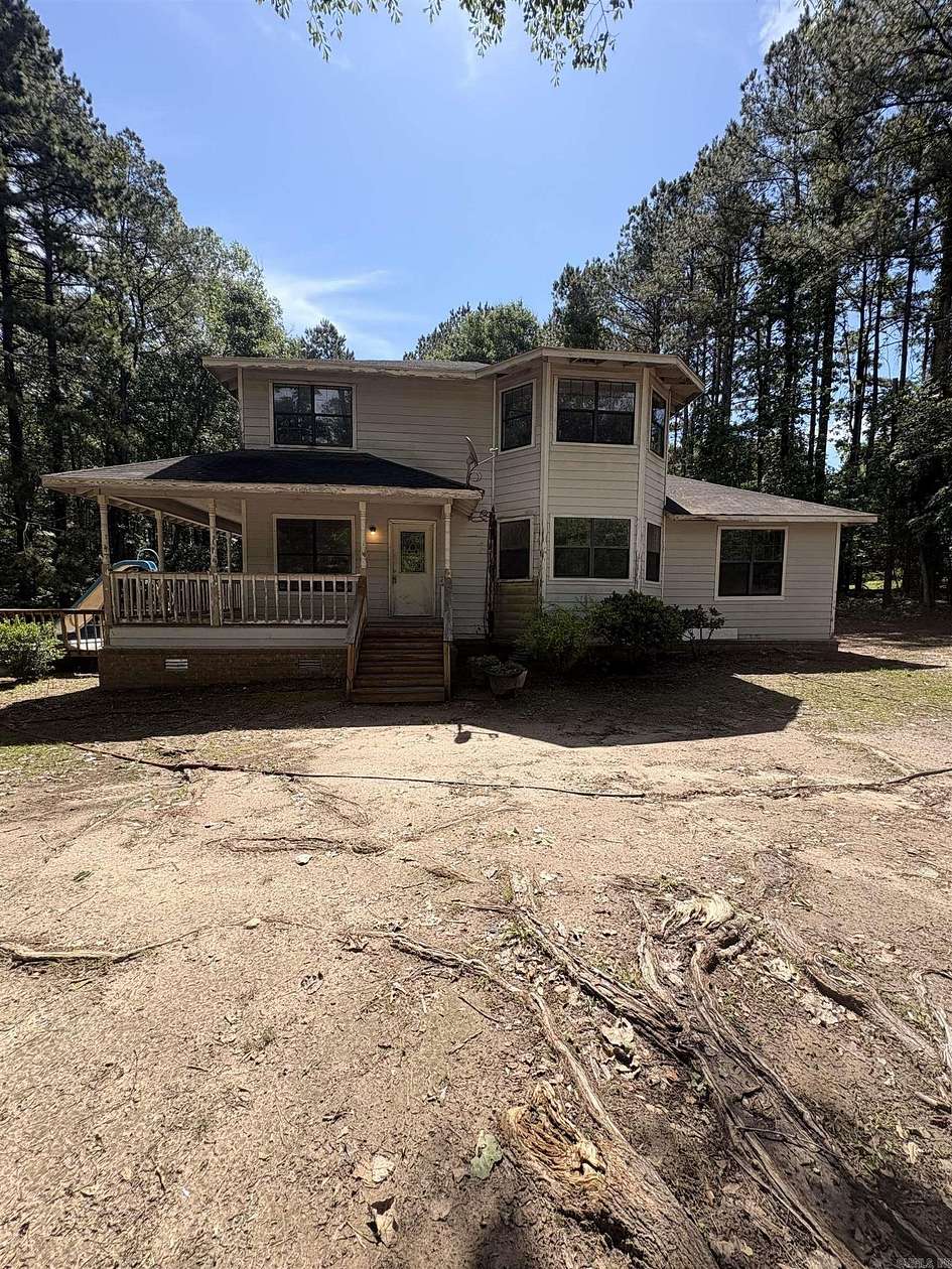 3.49 Acres of Land with Home for Sale in Sheridan, Arkansas