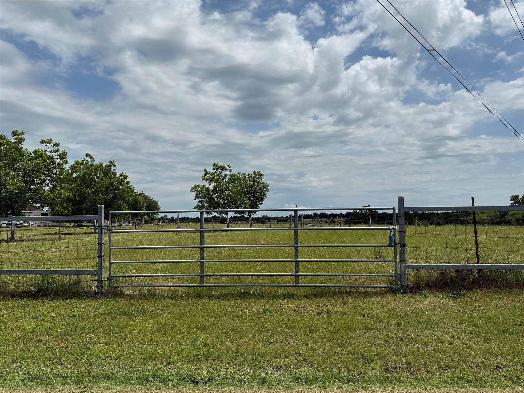 4 Acres of Residential Land for Sale in Farmersville, Texas
