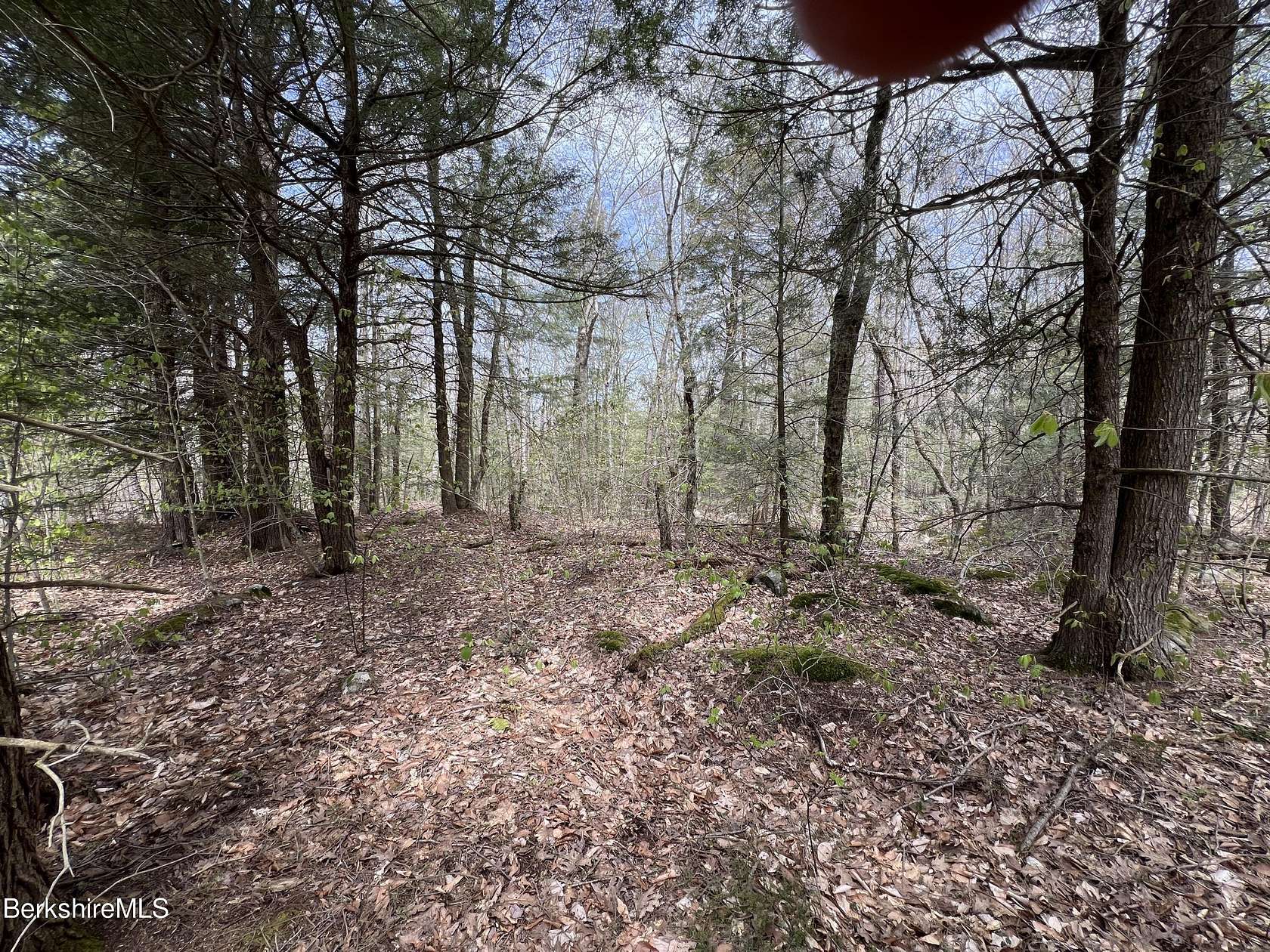4.48 Acres of Residential Land for Sale in Becket, Massachusetts
