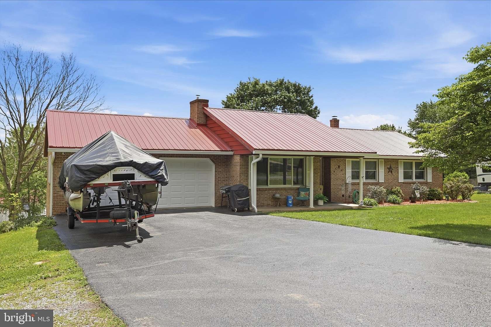 1.62 Acres of Land with Home for Sale in Hagerstown, Maryland