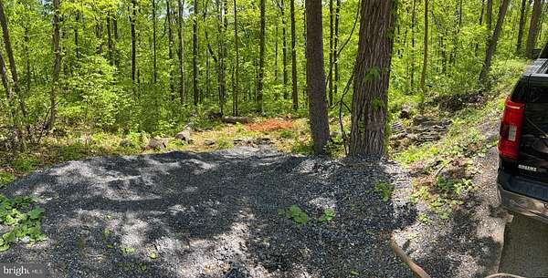 0.92 Acres of Residential Land for Sale in Linden, Virginia