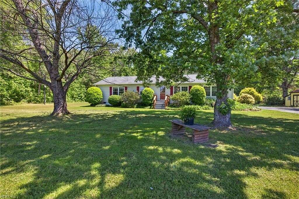 1.58 Acres of Land with Home for Sale in Suffolk, Virginia