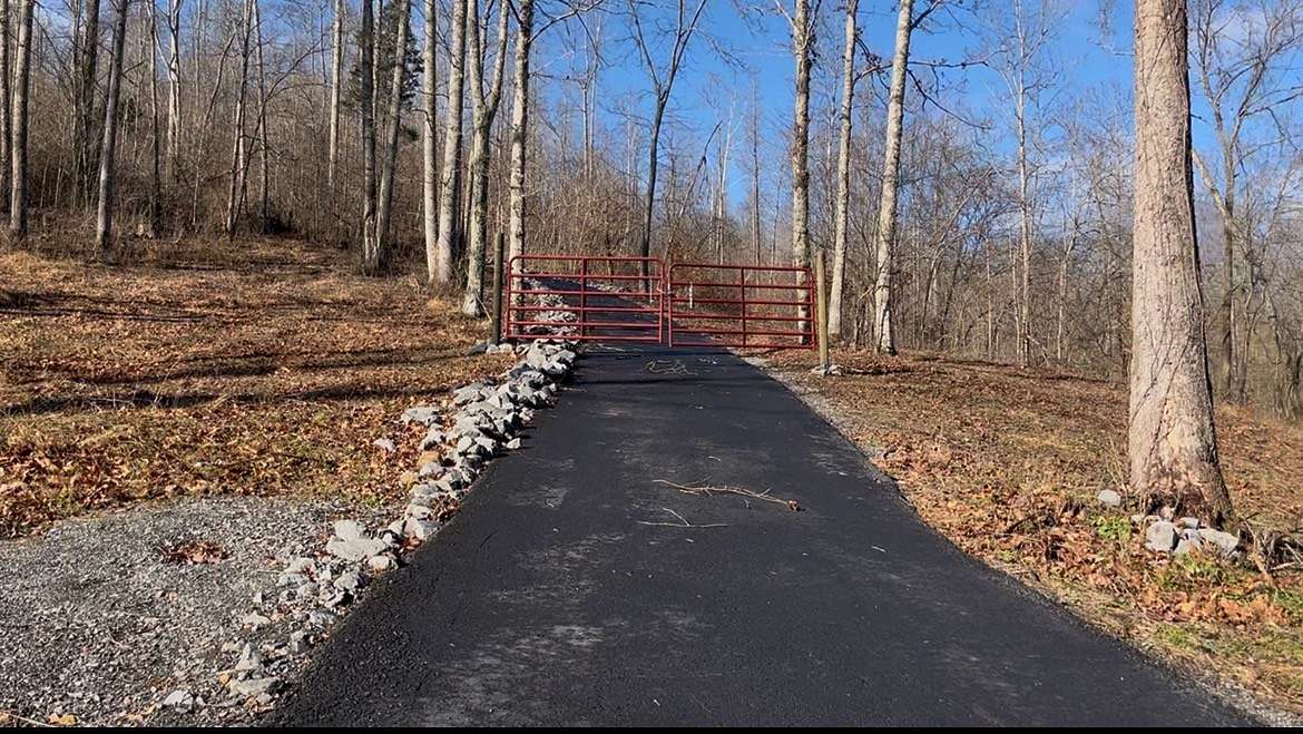19.4 Acres of Recreational & Residential Land for Sale in Westmoreland, Tennessee