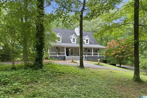 4 Acres of Land with Home for Sale in Chelsea, Alabama