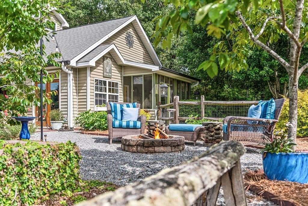 27.6 Acres of Land with Home for Sale in Gordon, Georgia