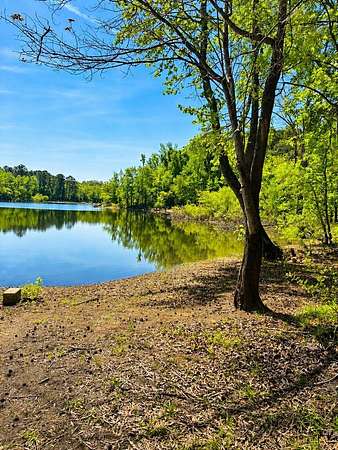 1.73 Acres of Residential Land for Sale in Clarksville, Virginia