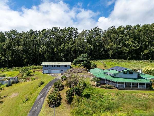8.87 Acres of Land with Home for Sale in Honokaa, Hawaii