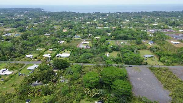 1 Acre of Residential Land for Sale in Keaau, Hawaii