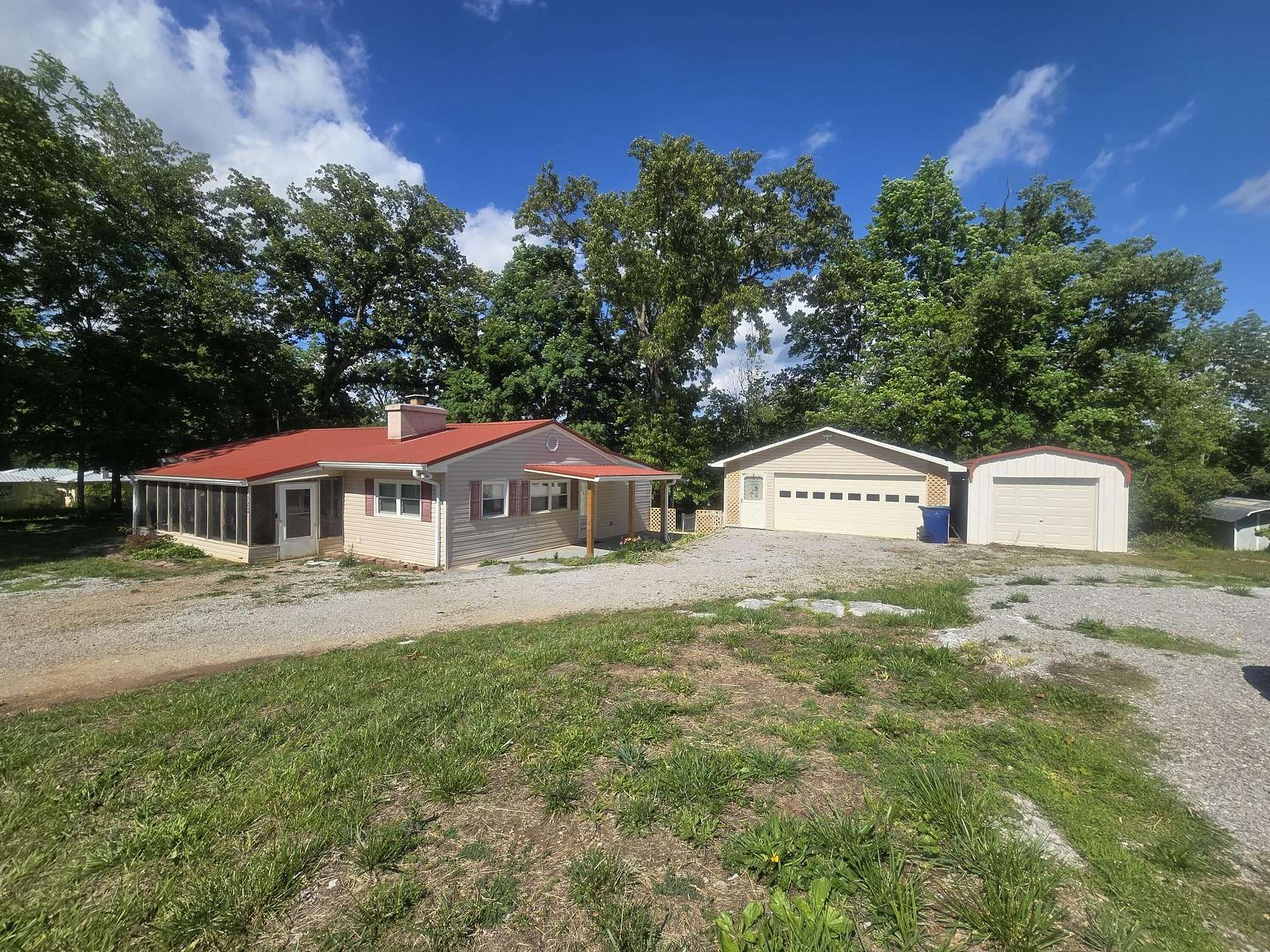 2 Acres of Land with Home for Sale in Somerset, Kentucky