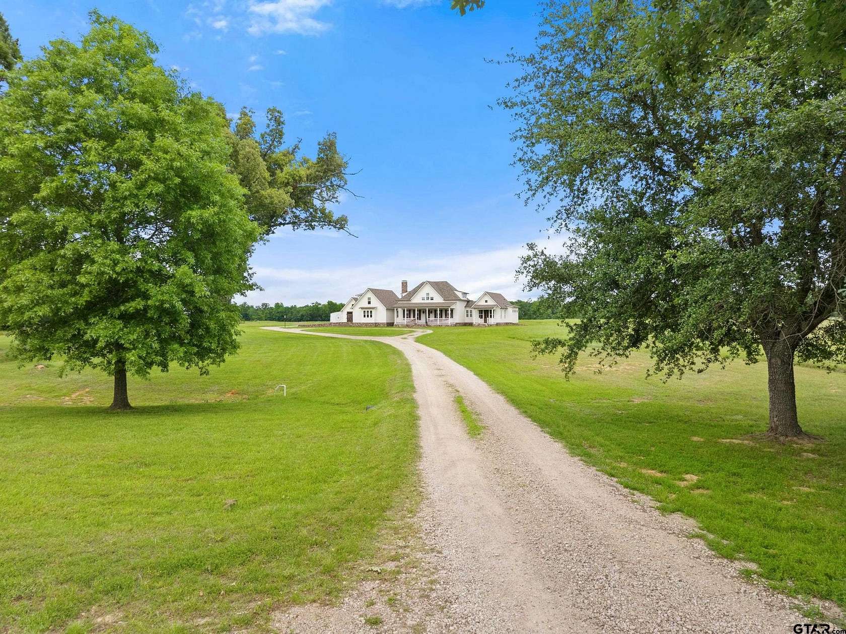 38 Acres of Recreational Land with Home for Sale in Mineola, Texas