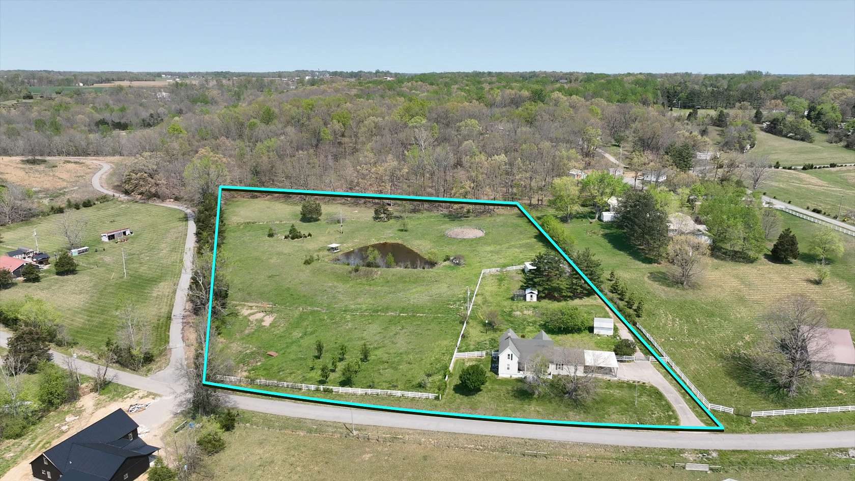 5.5 Acres of Land with Home for Auction in Portland, Tennessee