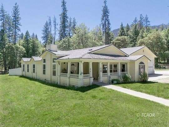 5 Acres of Land with Home for Sale in Junction City, California