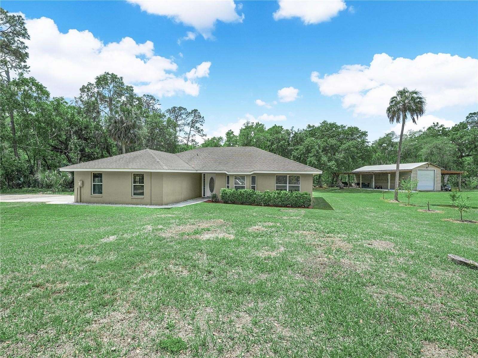 2.33 Acres of Land with Home for Sale in Lake Wales, Florida