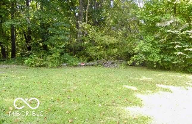 2.5 Acres of Residential Land for Sale in Cloverdale, Indiana