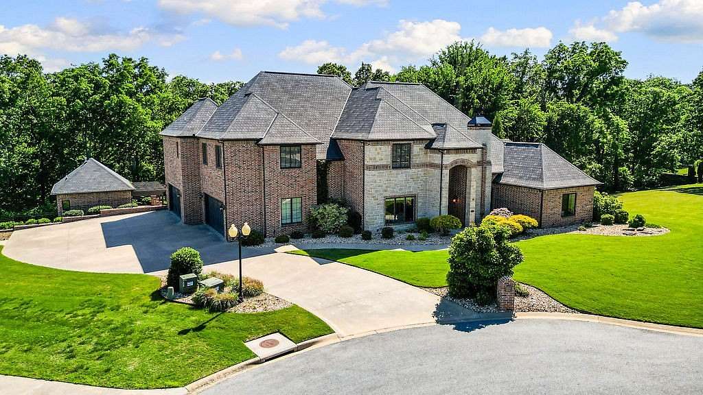 2.63 Acres of Land with Home for Sale in Bentonville, Arkansas