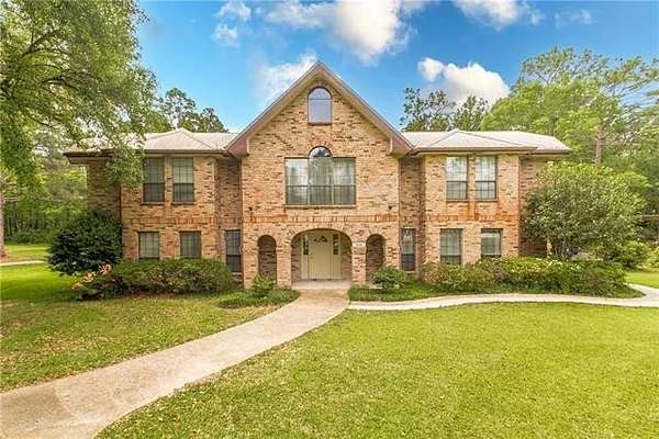 13 Acres of Land with Home for Sale in Covington, Louisiana