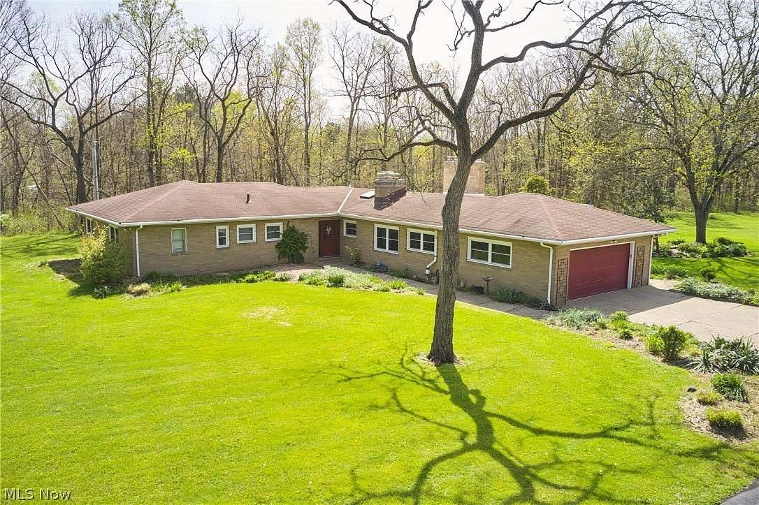 3.2 Acres of Land with Home for Sale in Akron, Ohio