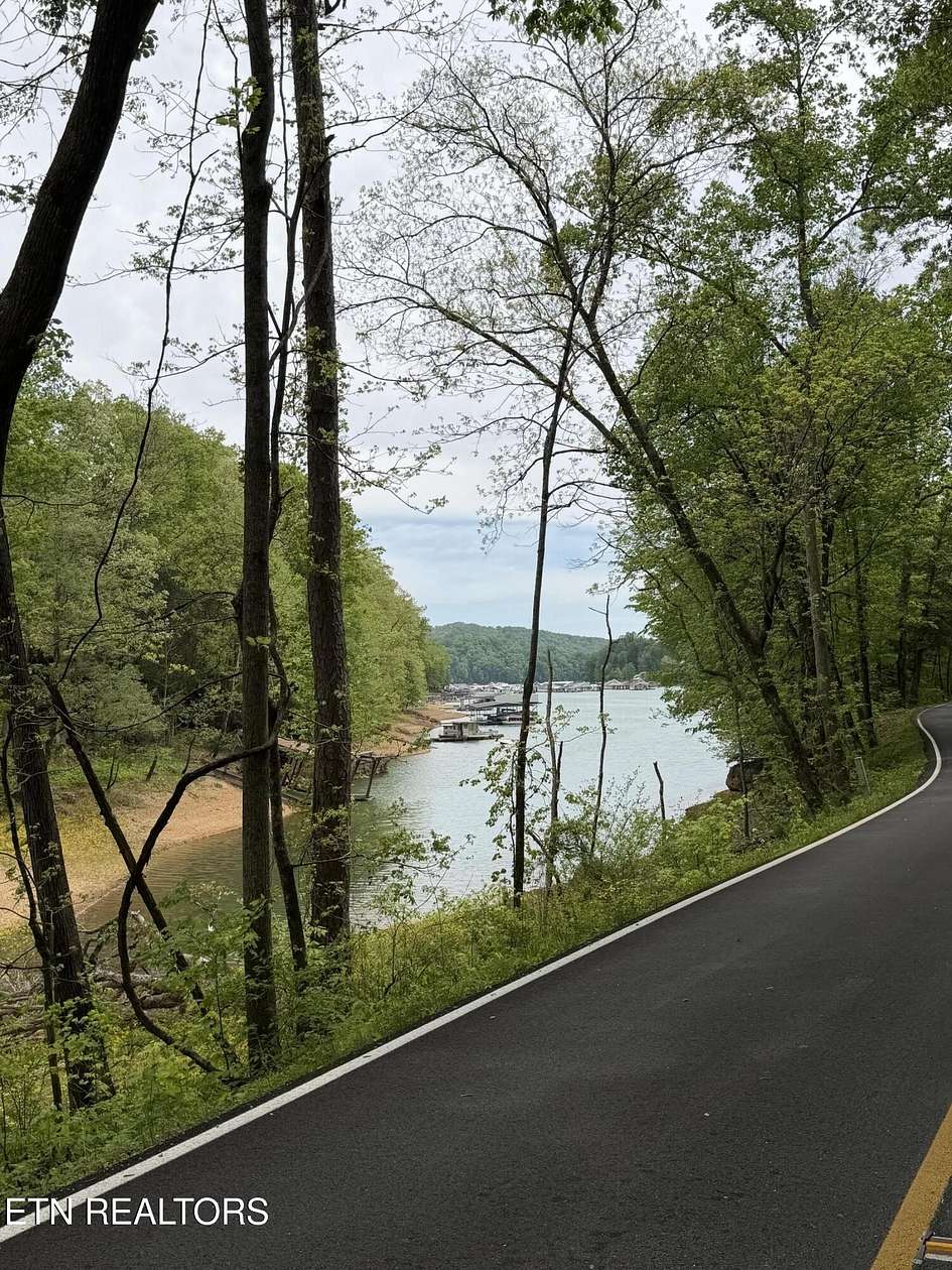 1 Acre of Residential Land for Sale in La Follette, Tennessee