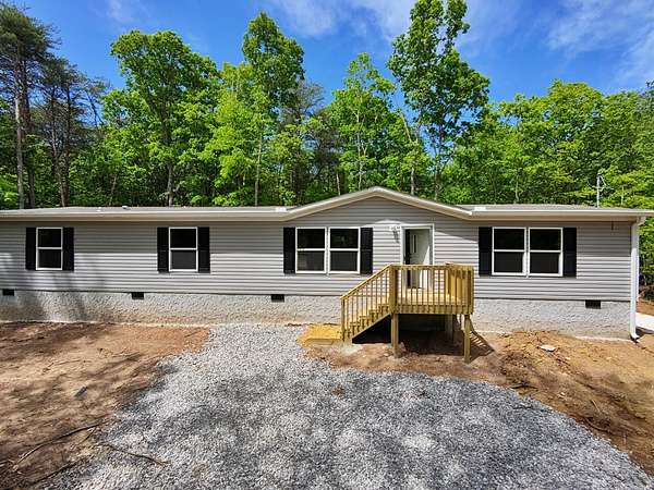 2.7 Acres of Land with Home for Sale in Graysville, Tennessee
