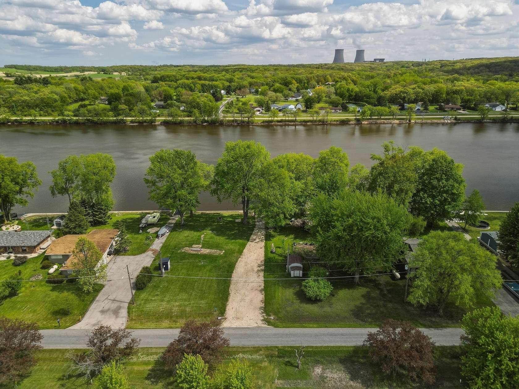 0.25 Acres of Residential Land for Sale in Oregon, Illinois