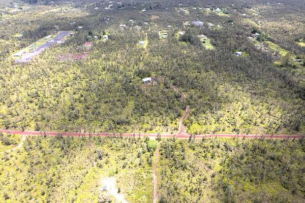 20 Acres of Recreational Land with Home for Sale in Mountain View, Hawaii