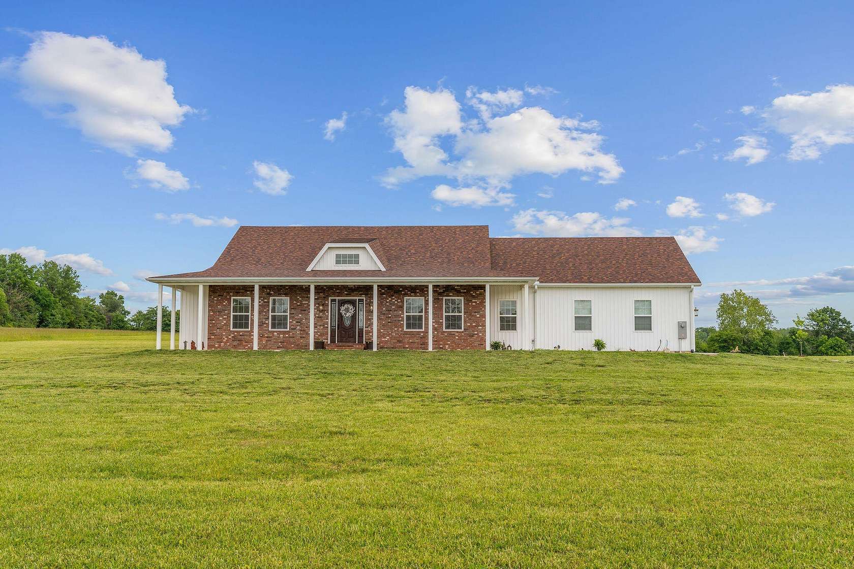 9.62 Acres of Land with Home for Sale in Billings, Missouri