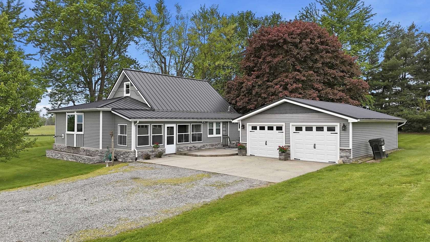 7 Acres of Land with Home for Sale in Hudson, Indiana
