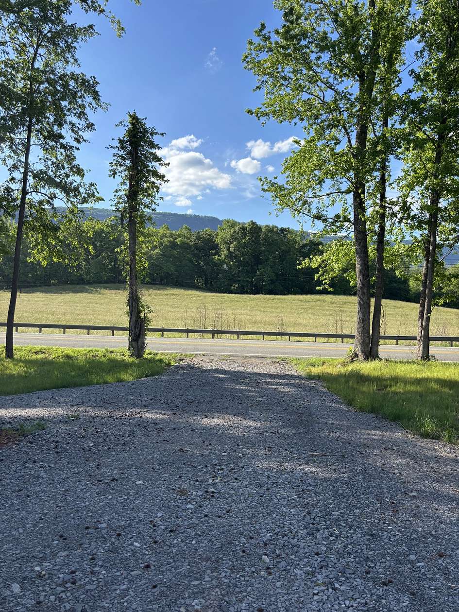 8.87 Acres of Residential Land for Sale in Whitwell, Tennessee
