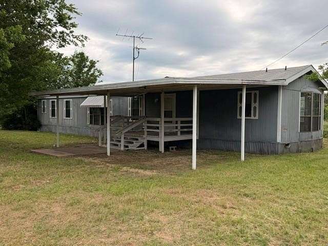 2.29 Acres of Land with Home for Sale in Eustace, Texas