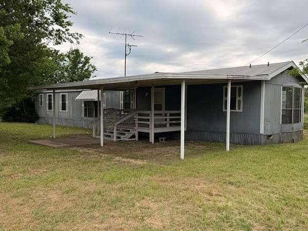 2.29 Acres of Land with Home for Sale in Eustace, Texas