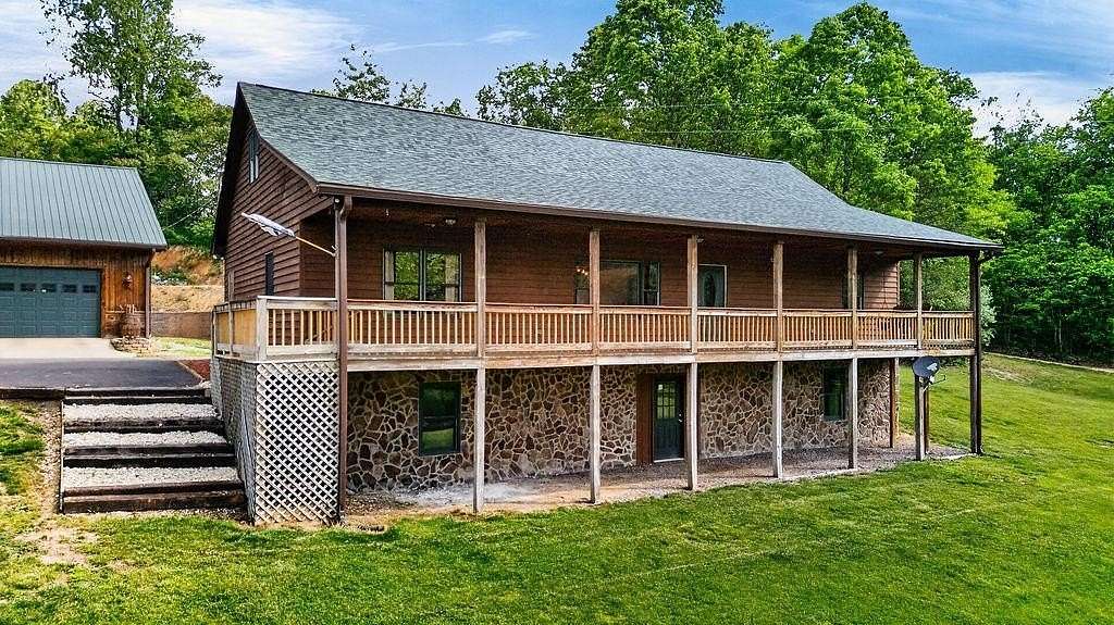 3.3 Acres of Land with Home for Sale in Fairfield, Virginia