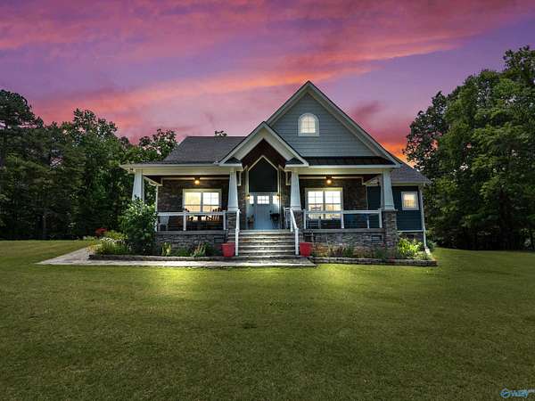 13 Acres of Land with Home for Sale in Grant, Alabama