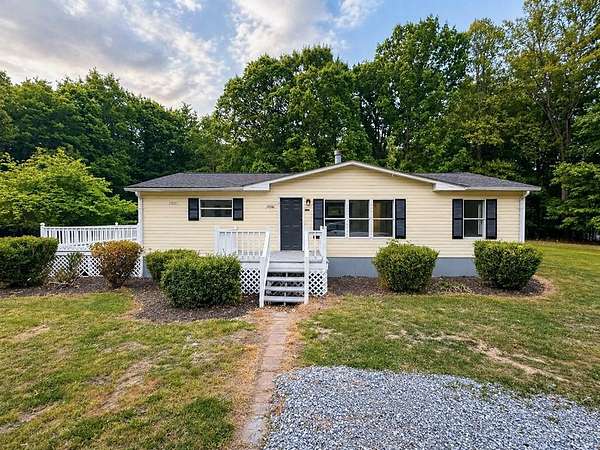 14.6 Acres of Land with Home for Sale in Keysville, Virginia