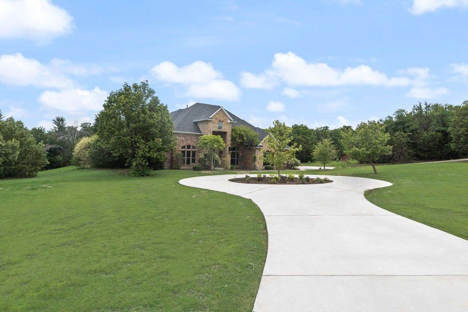 2.5 Acres of Land with Home for Sale in Weatherford, Texas
