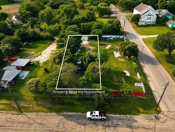 0.16 Acres of Mixed-Use Land for Sale in Waco, Texas