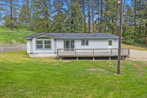 1.6 Acres of Land with Home for Sale in Chewelah, Washington