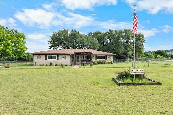 20 Acres of Land with Home for Sale in Gatesville, Texas