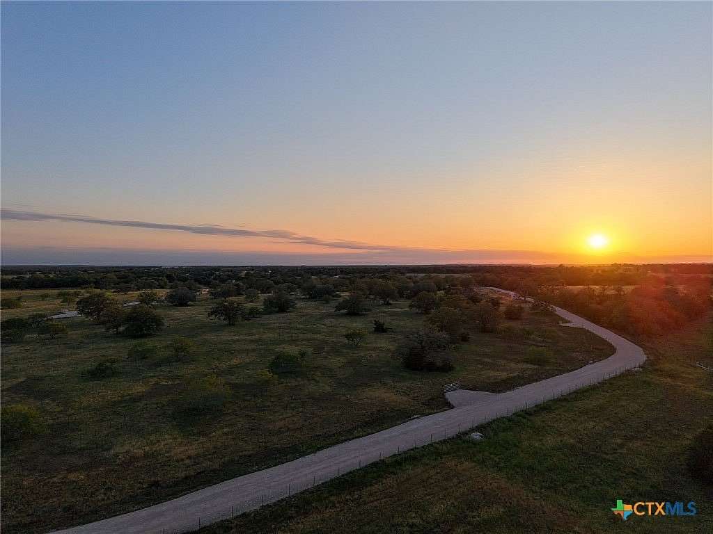 2 Acres of Residential Land for Sale in Waelder, Texas