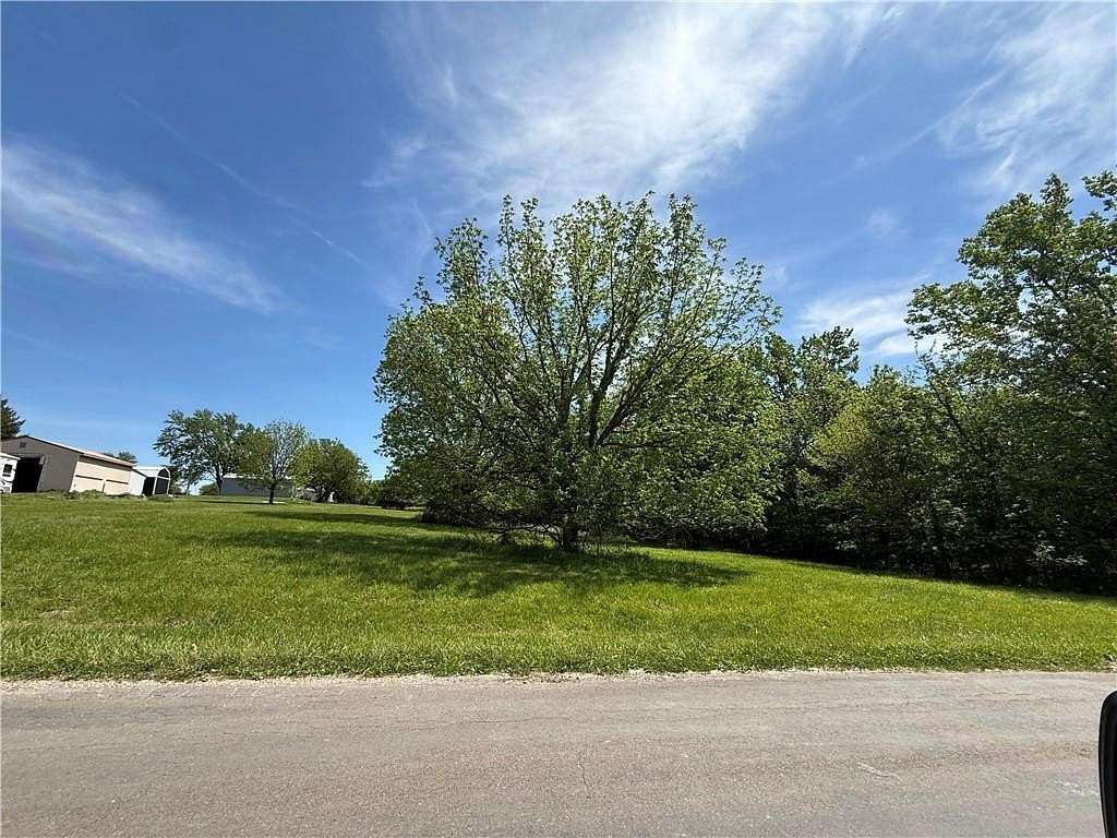 0.49 Acres of Residential Land for Sale in Gallatin, Missouri